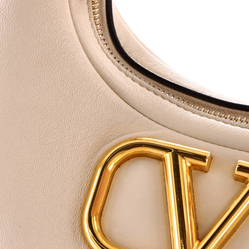 Valentino Garavani Stud Sign Zip Hobo Leather - Picture 6 of 7